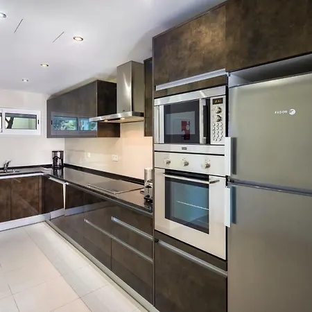 Victory Village 3a Apartment *